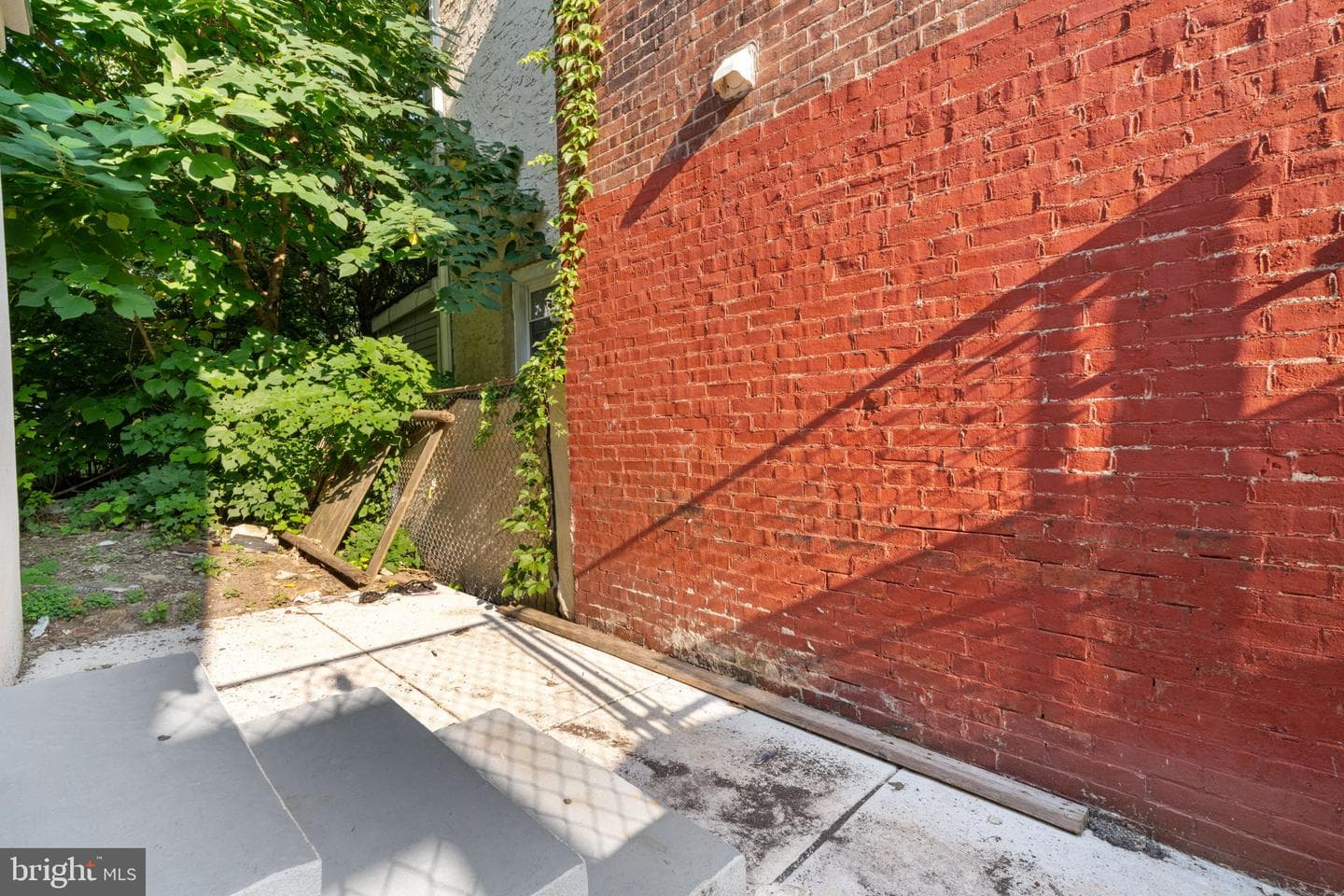 3949 Brown Street photo 19