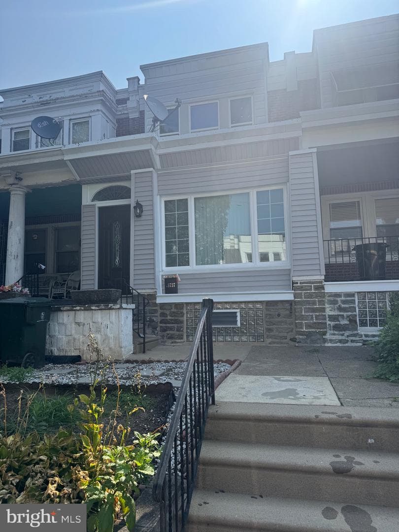 5737 N Marshall Street photo 1
