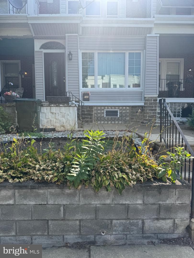 5737 N Marshall Street photo 2