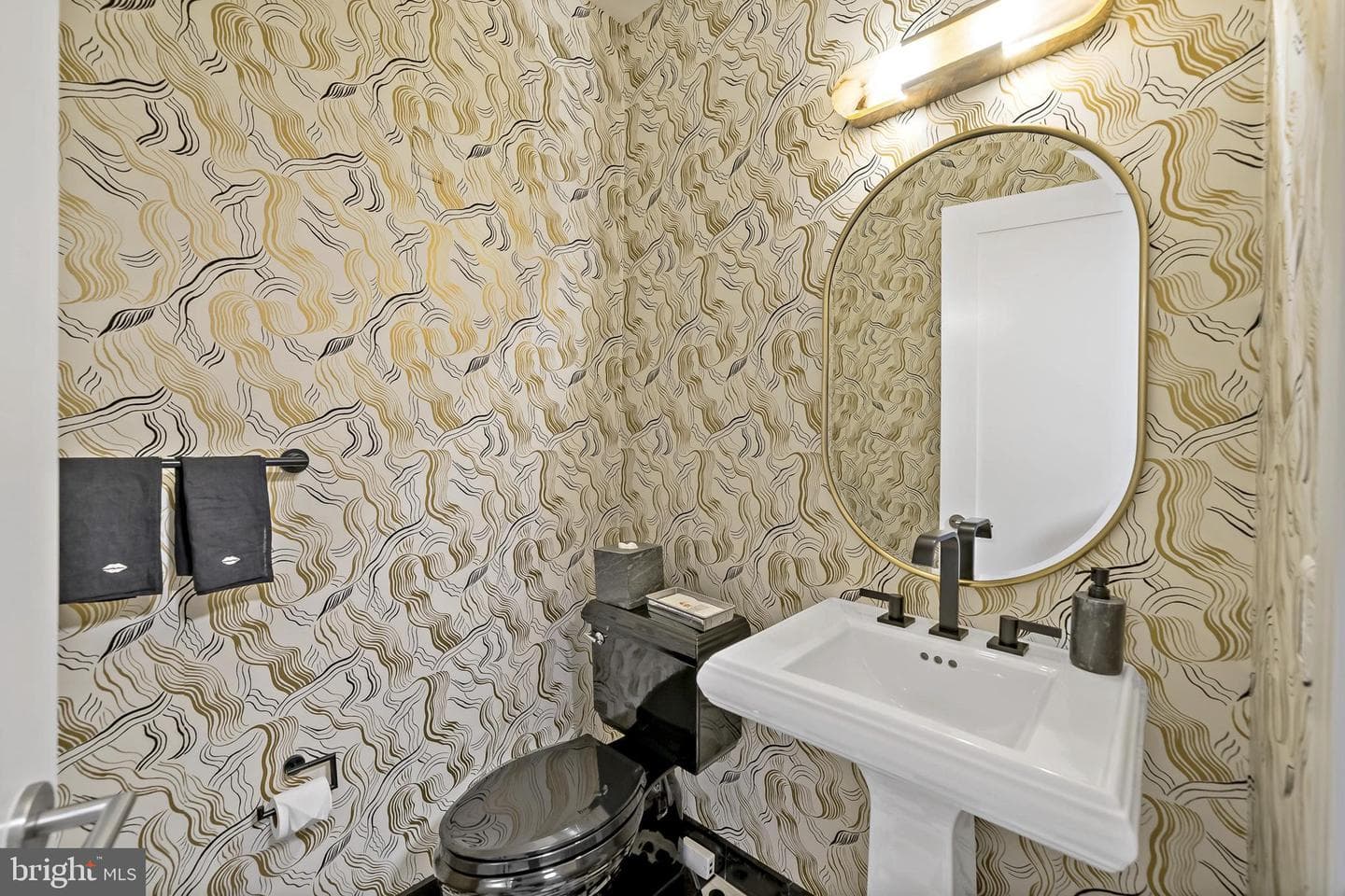 1414 S Penn Square #22b photo 35