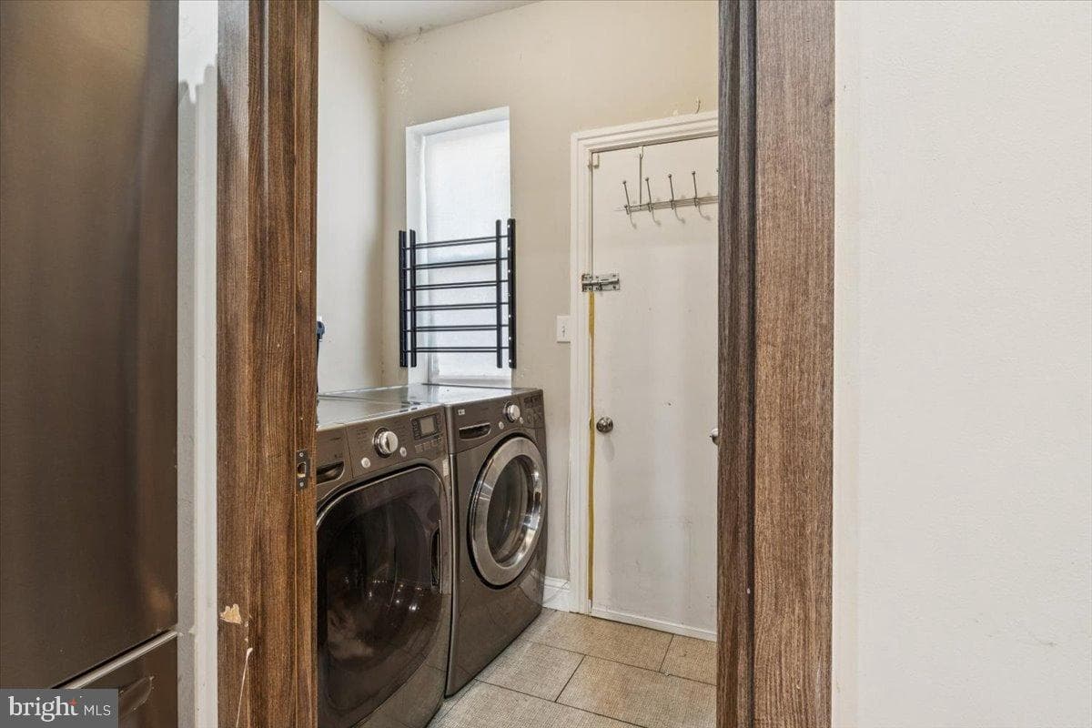 1529 N Robinson Street photo 10