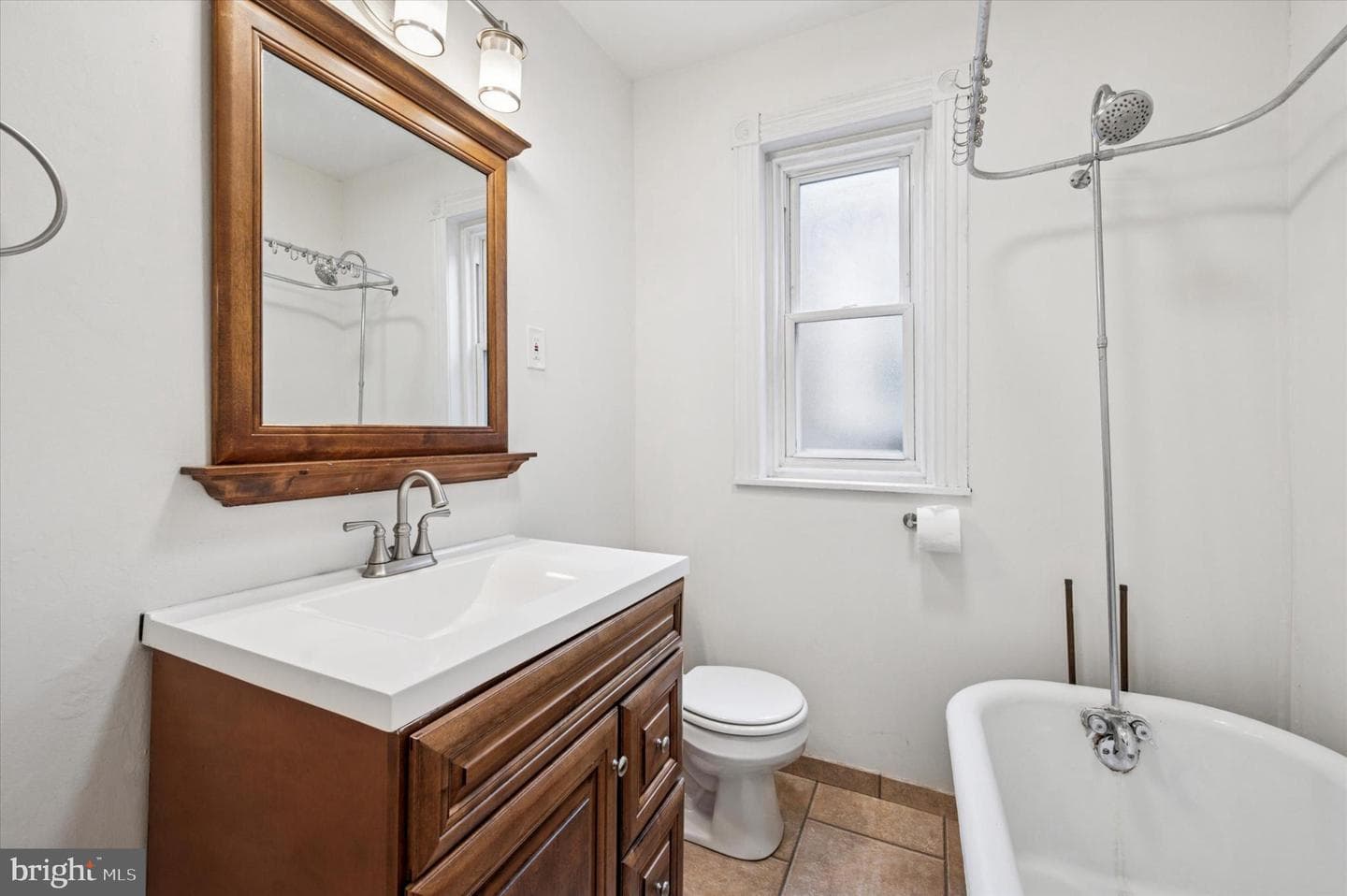 247 W Haines Street photo 21