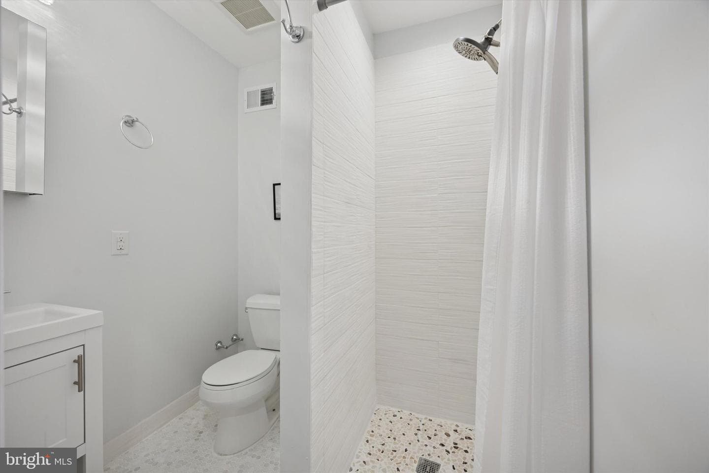 2220 E Harold Street photo 13
