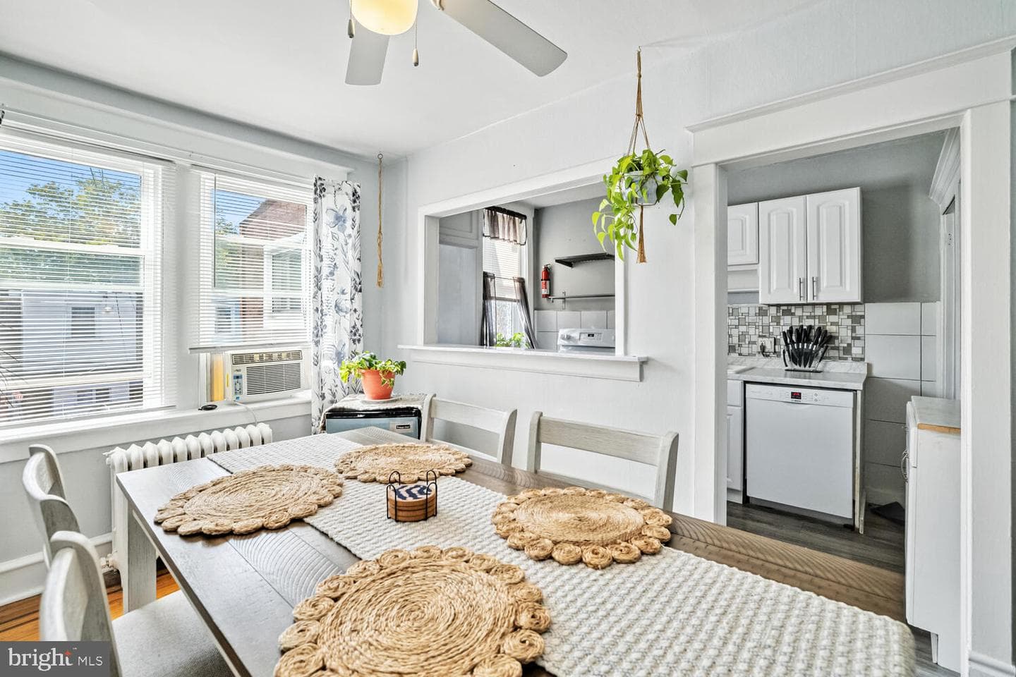 5221 Akron Street photo 11
