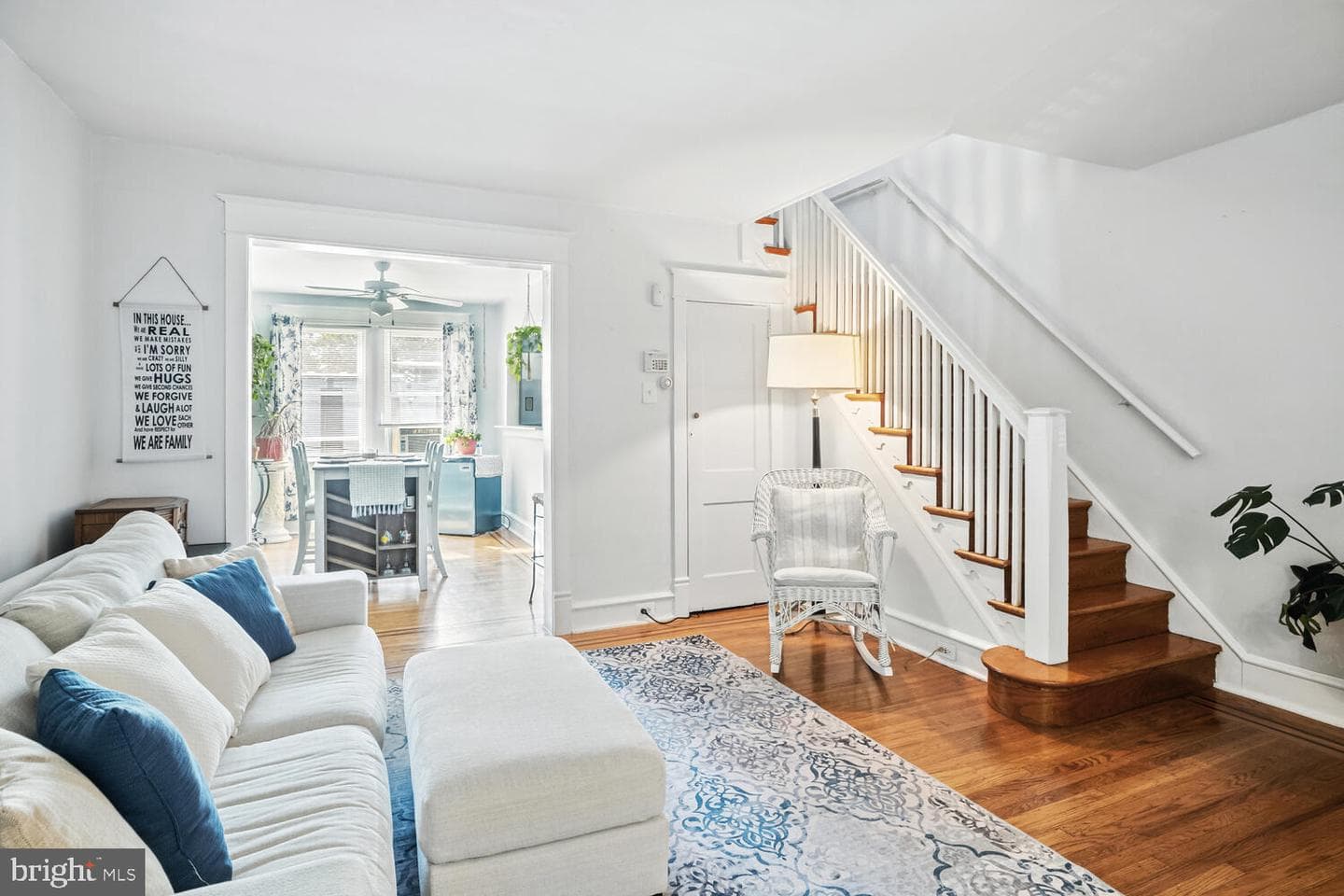 5221 Akron Street photo 4