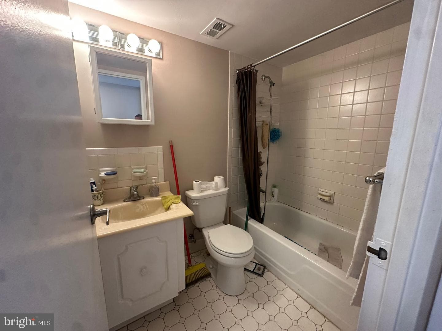 7600 E Roosevelt Boulevard #909 photo 19