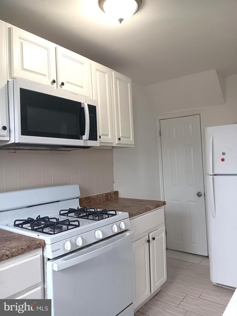 1815 Penfield Street photo 6