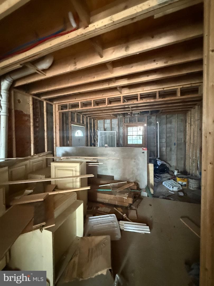 2609 N Waterloo Street photo 6