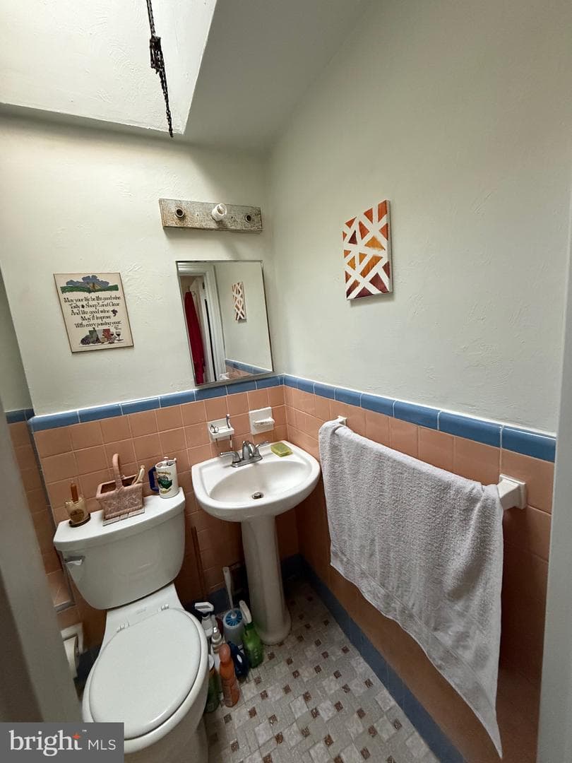 6337 Algard Street photo 11