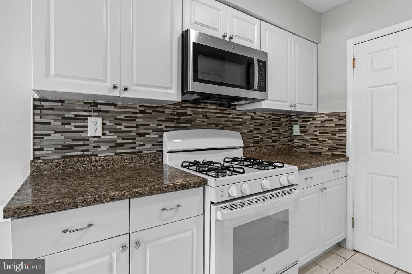12135 Academy Road #10 photo 12