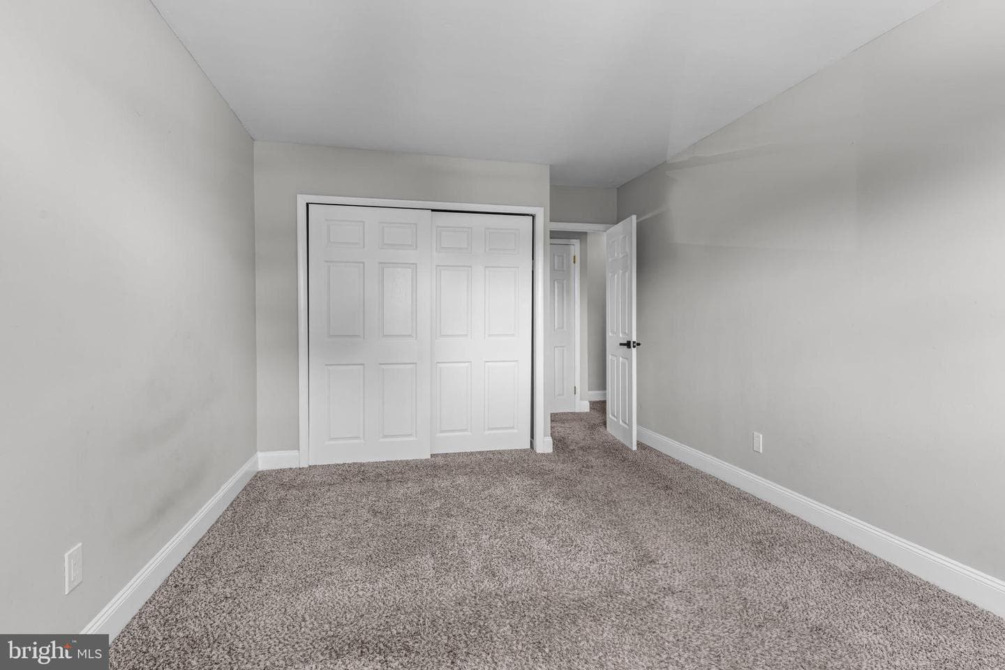 12135 Academy Road #10 photo 16