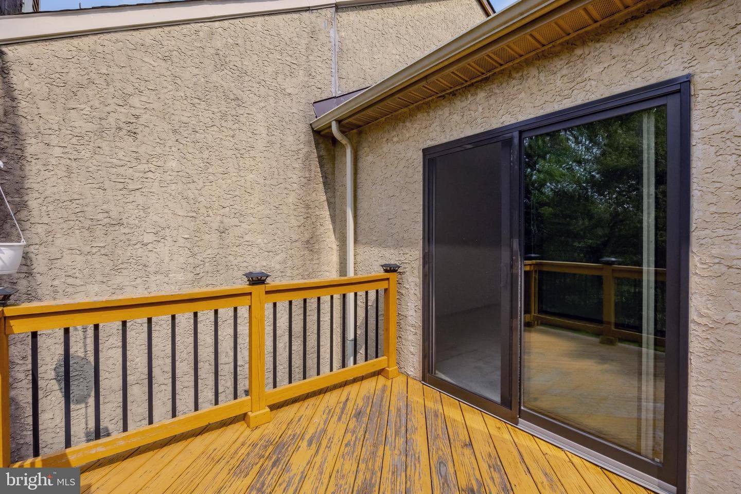 9130 Ayrdalecrescent Street photo 29