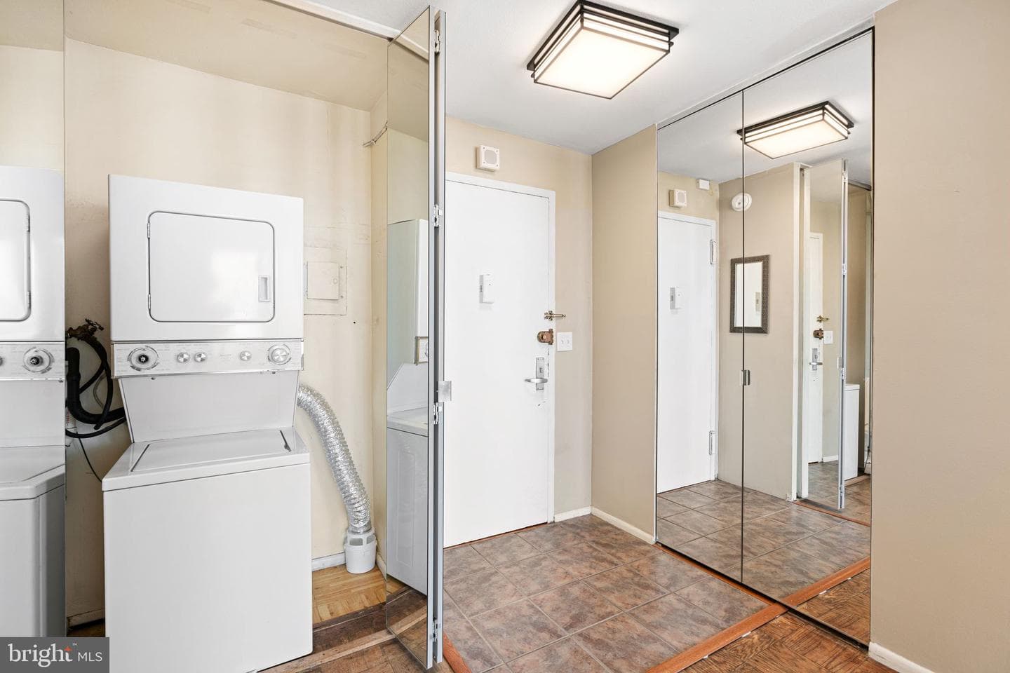 210 Locust Street #29h-W photo 2