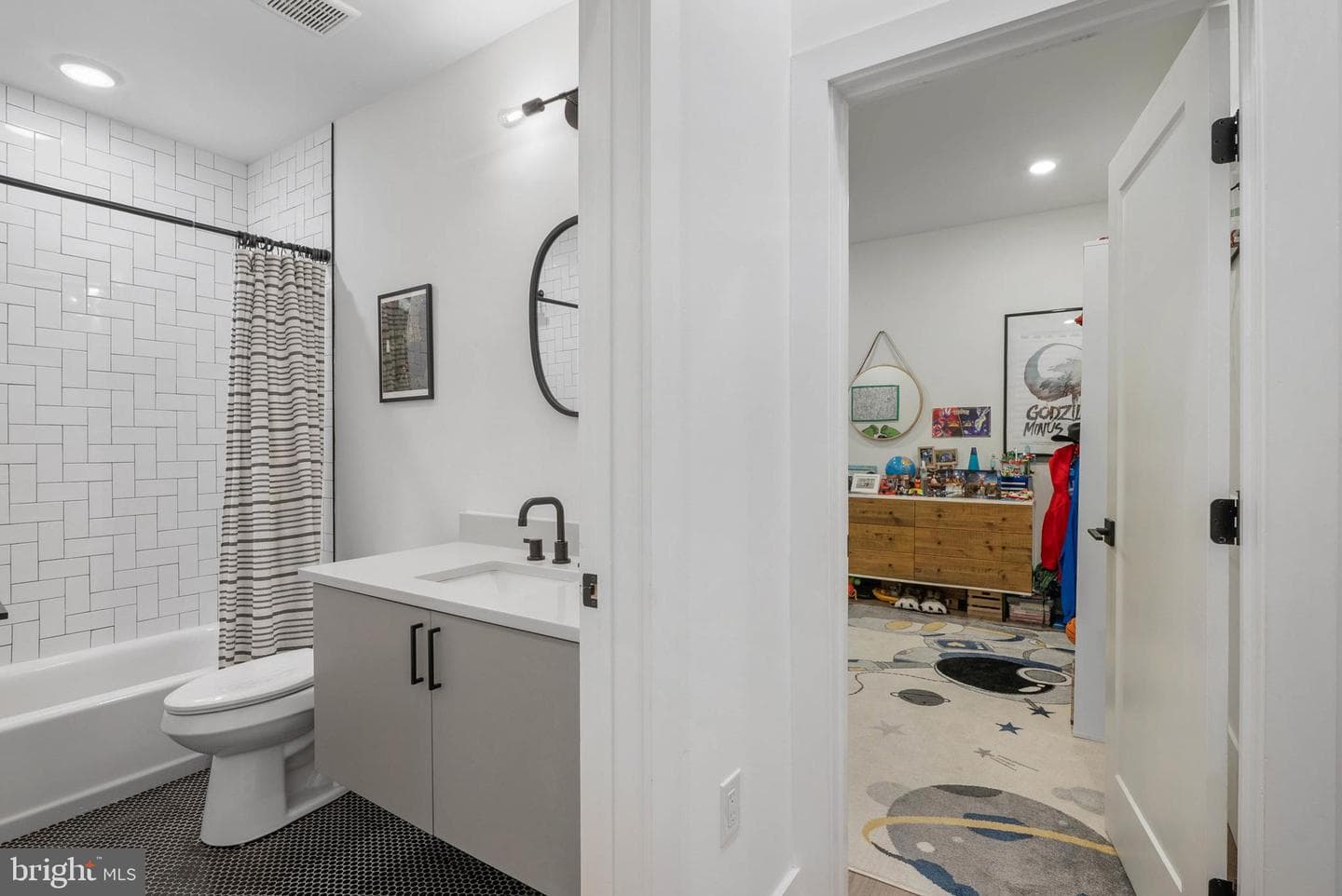 2509 Grays Ferry Avenue #1 photo 22