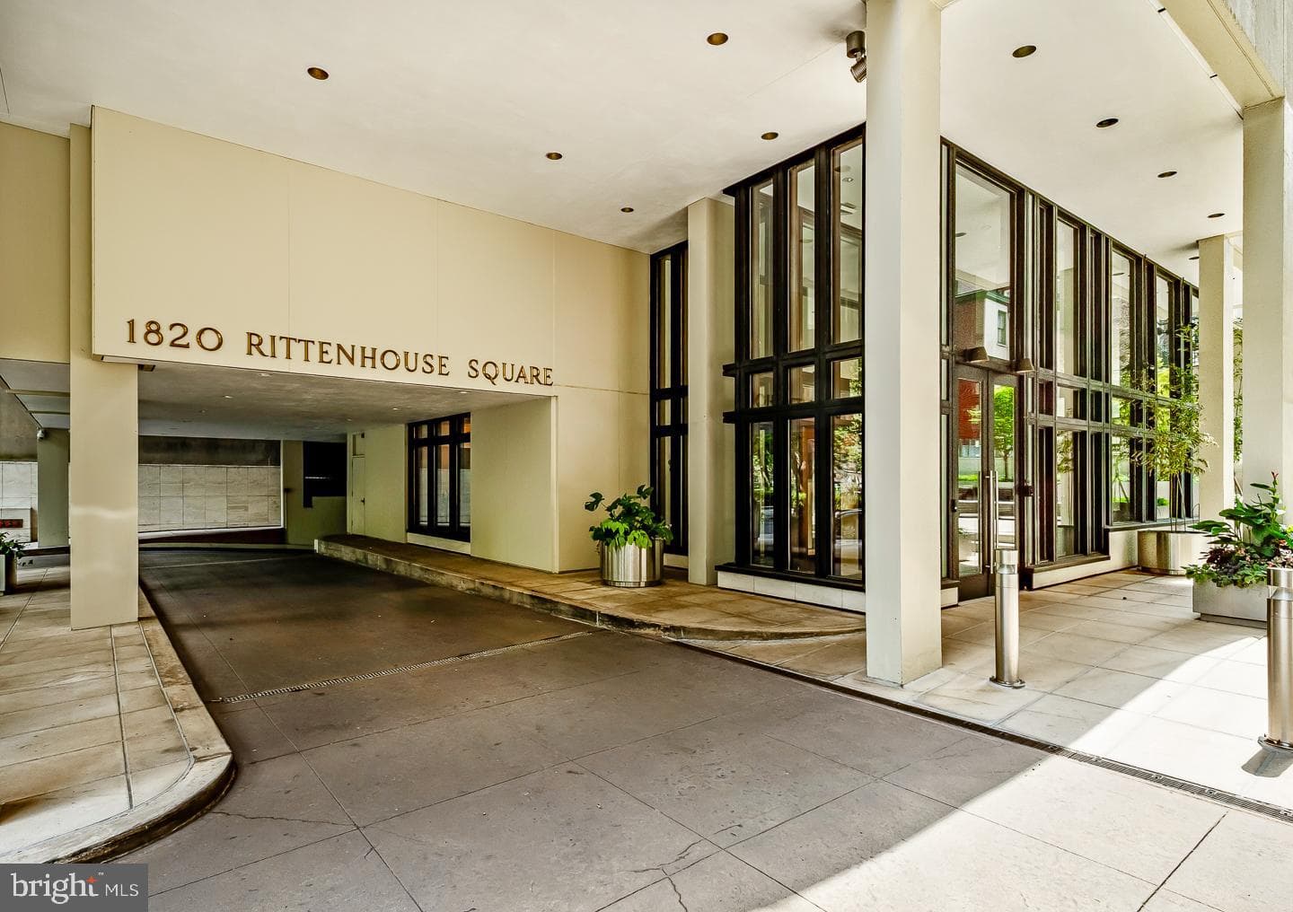 1820 Rittenhouse Square #1601 photo 4
