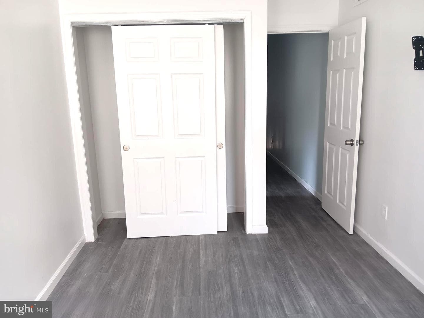 3146 Euclid Avenue photo 10