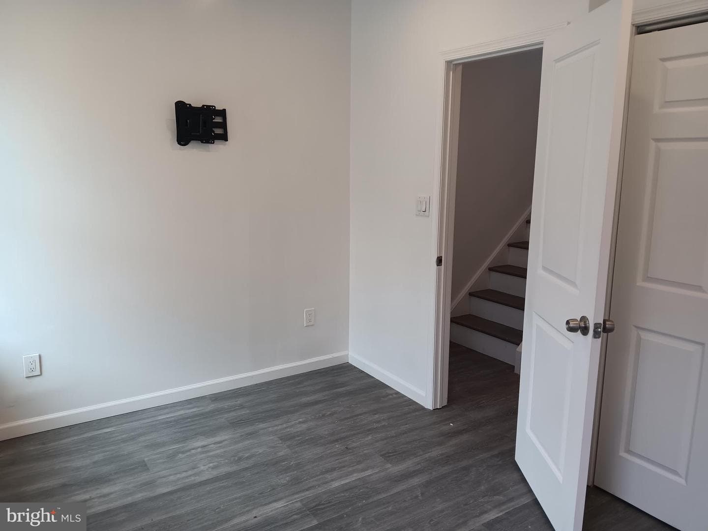 3146 Euclid Avenue photo 15