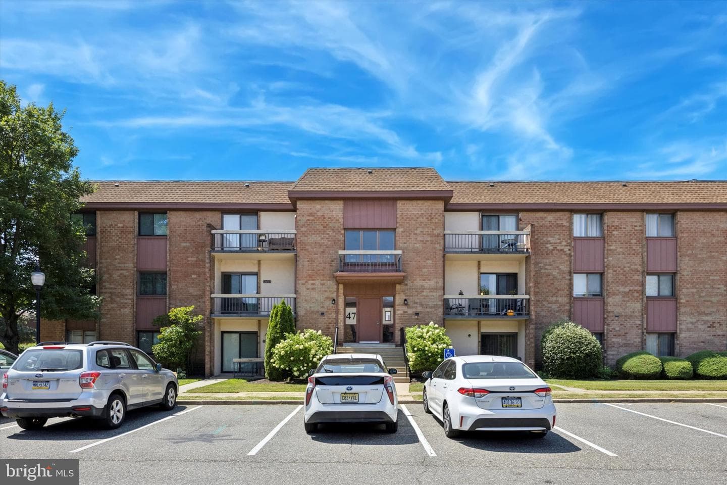 47201 Delaire Landing Road #201 photo 1