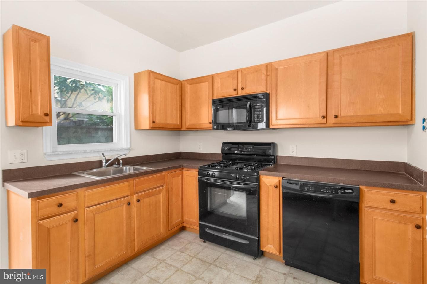 1213 Fitzgerald Street photo 13
