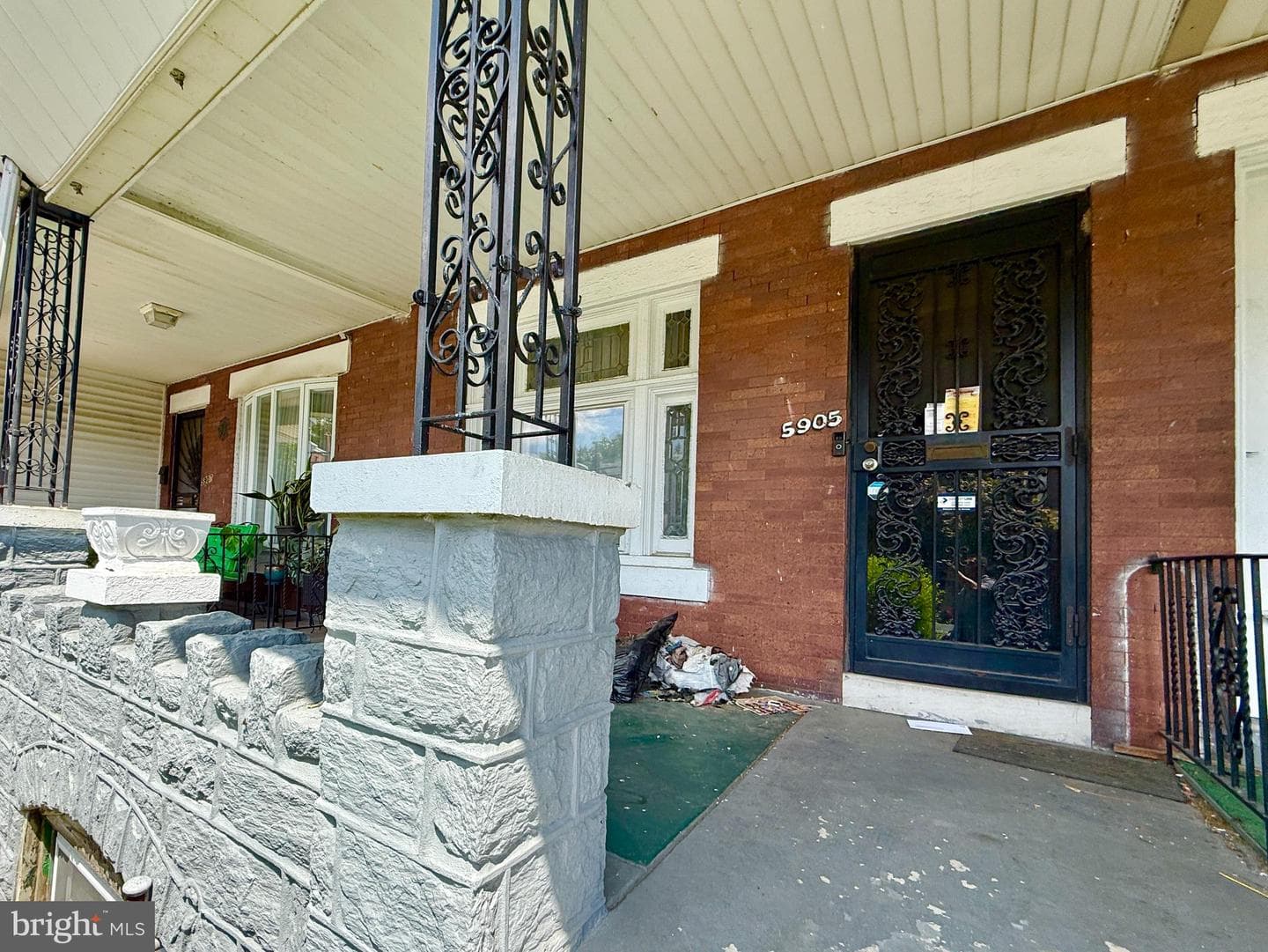 5905 Washington Avenue photo 2