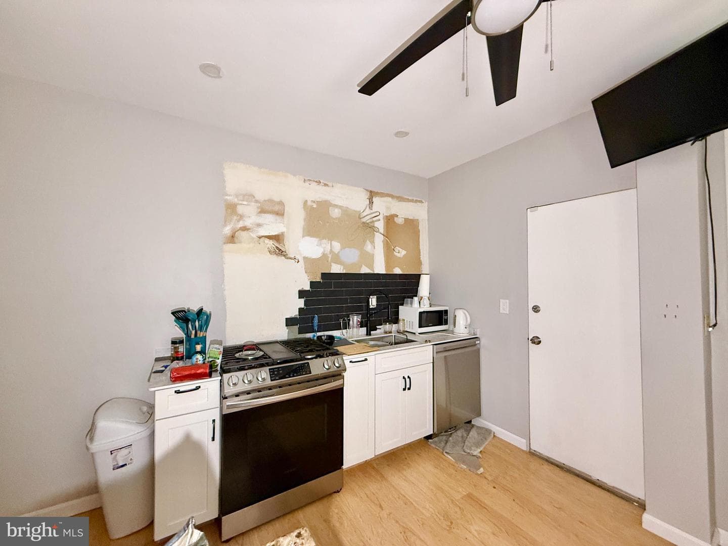 5905 Washington Avenue photo 9