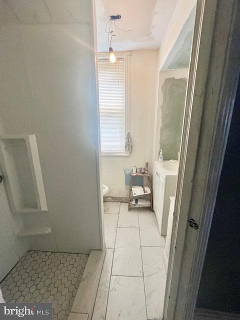 544 E Walnut Lane photo 22