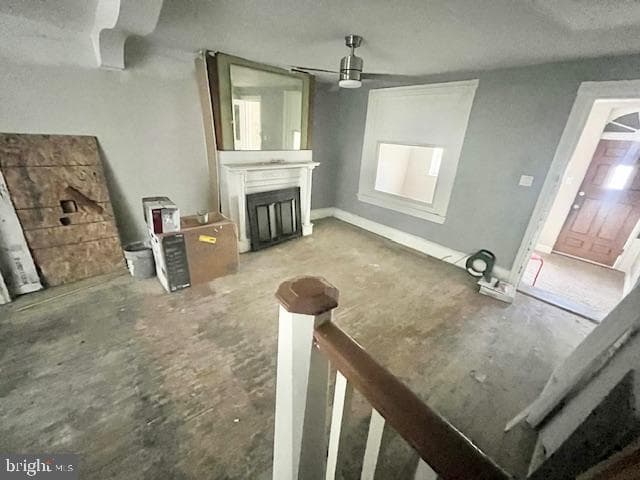 544 E Walnut Lane photo 8