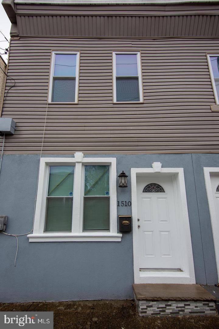 1510 W York Street photo 2