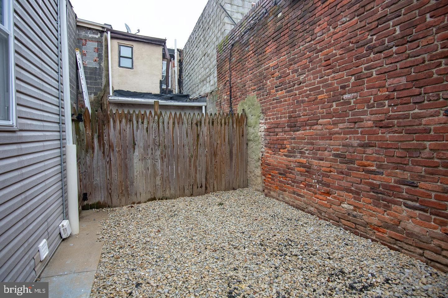 1510 W York Street photo 26