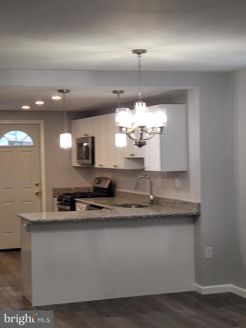 228 N Cecil Street photo 13