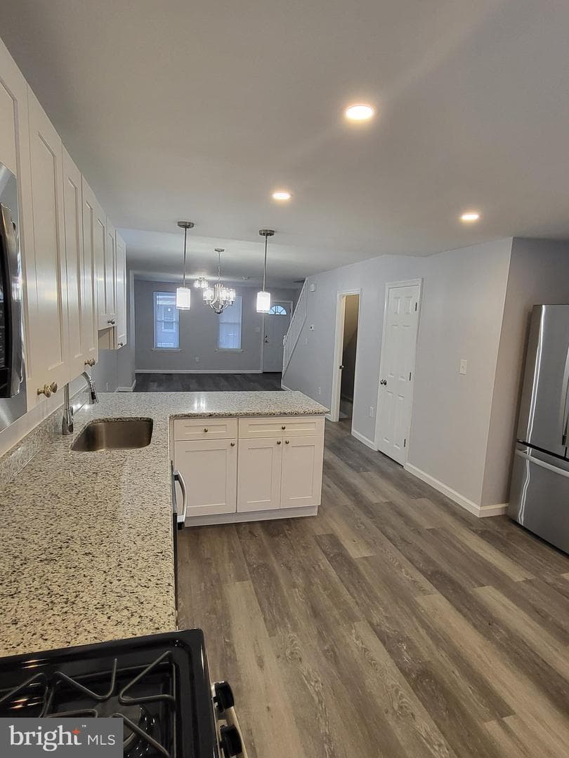228 N Cecil Street photo 15