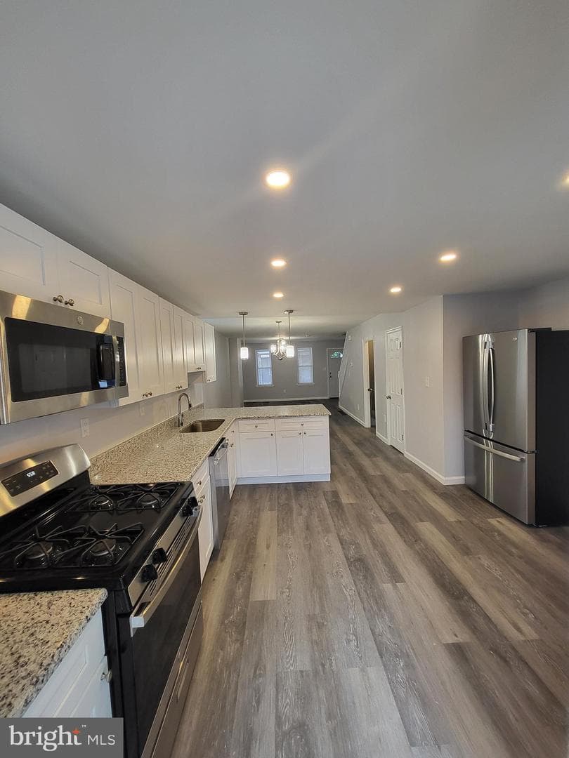 228 N Cecil Street photo 22