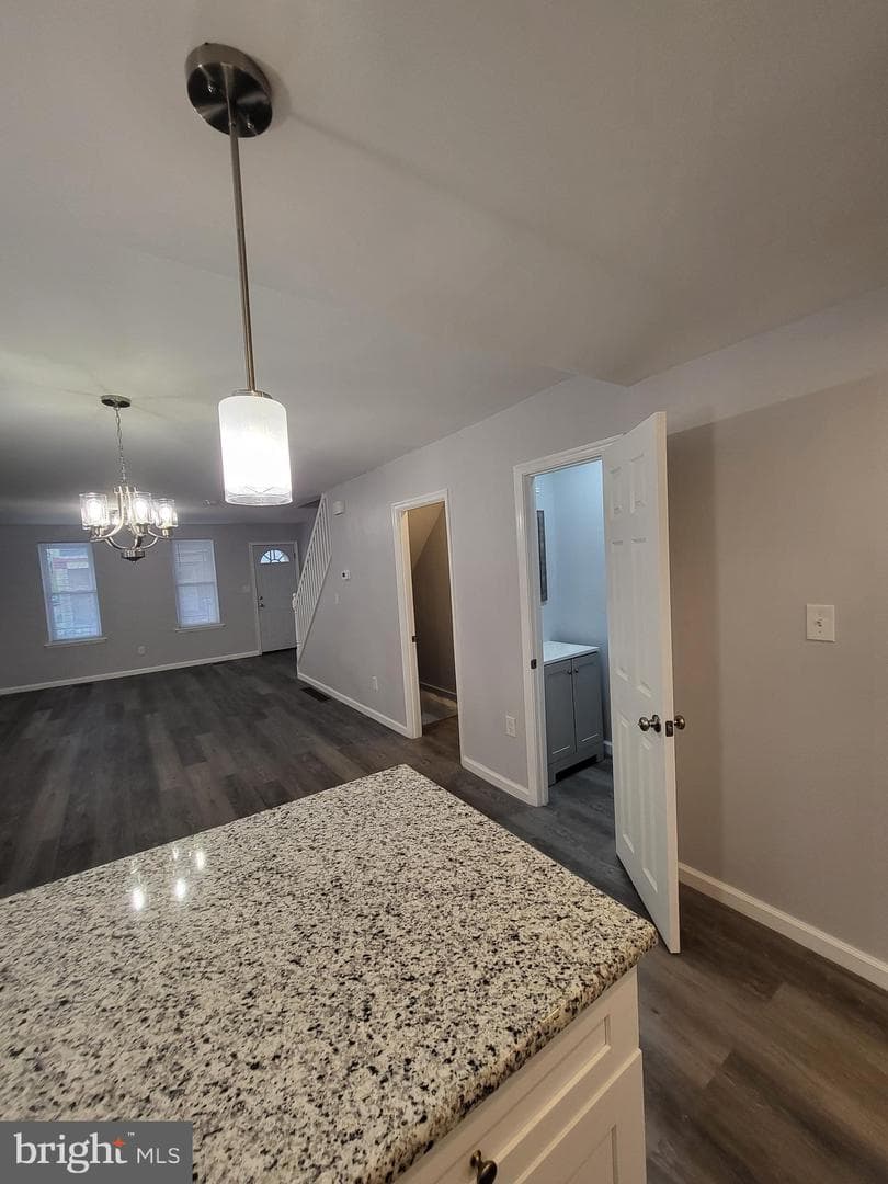 228 N Cecil Street photo 24