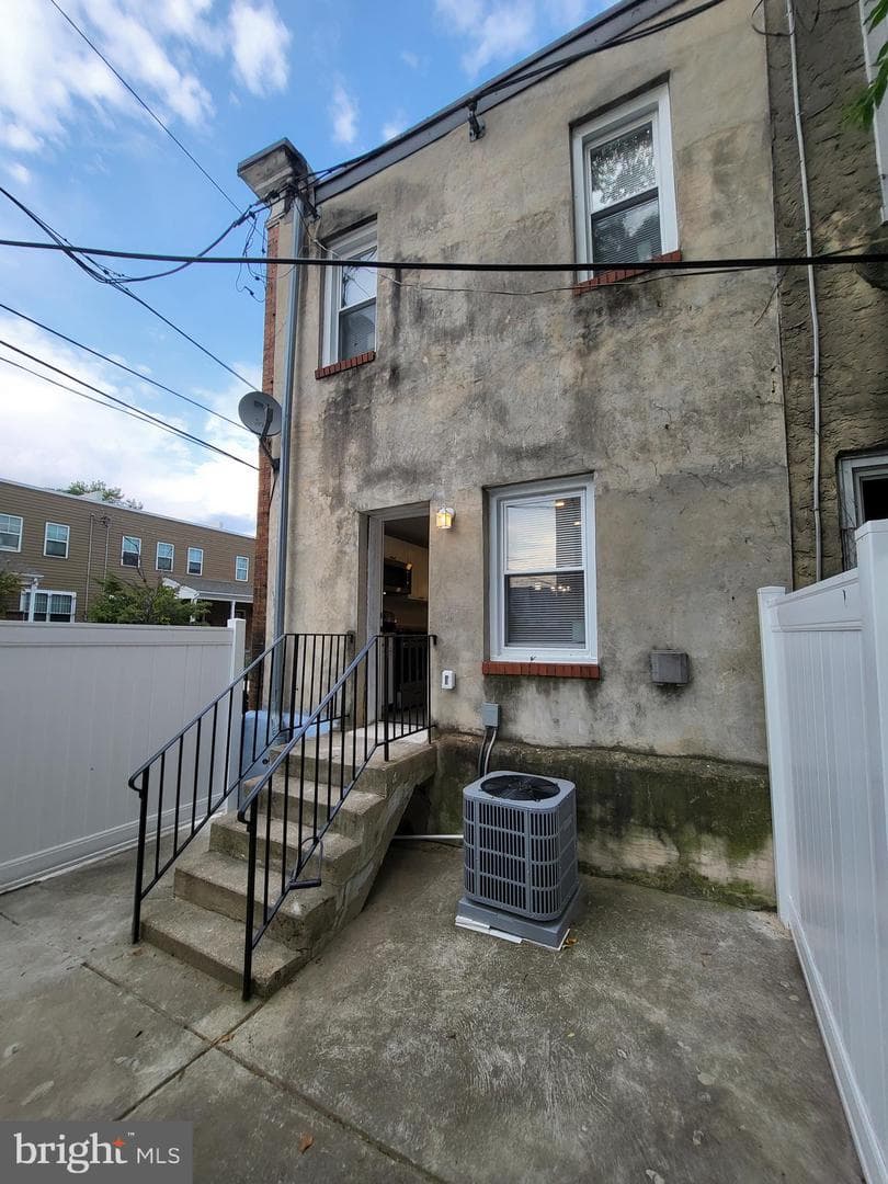 228 N Cecil Street photo 57