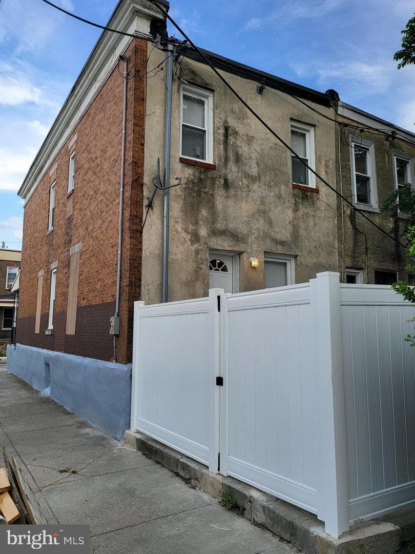 228 N Cecil Street photo 63