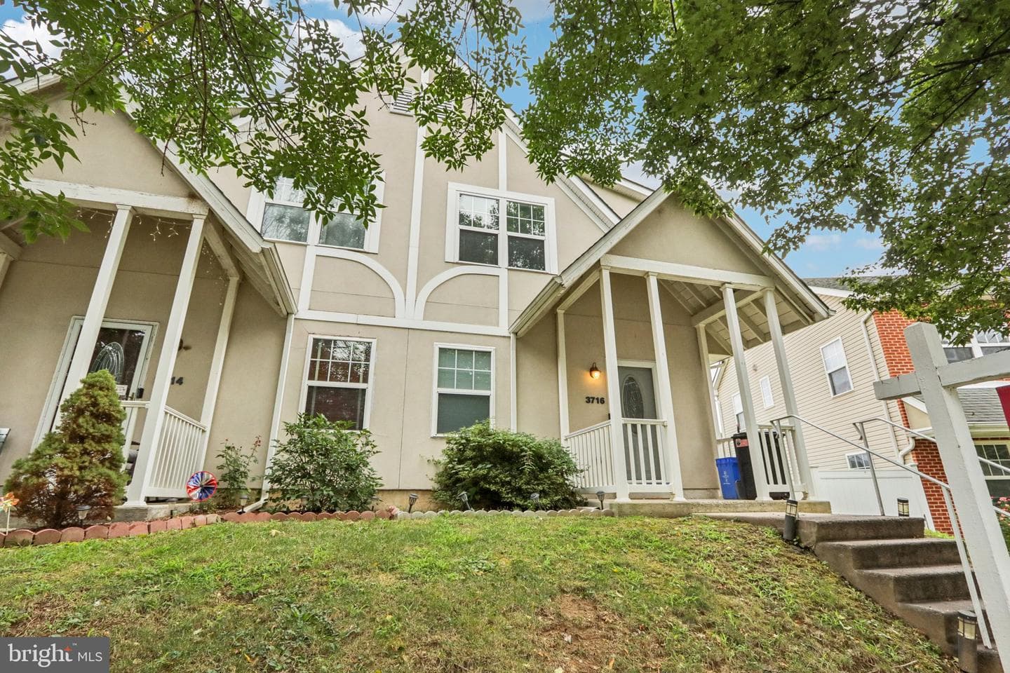 3716 Merrick Road photo 1