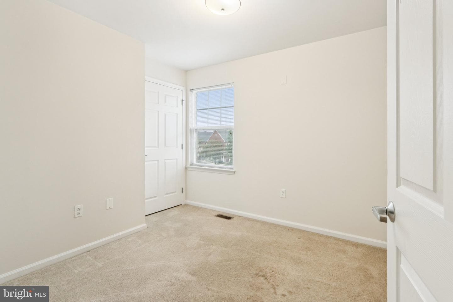 3716 Merrick Road photo 16
