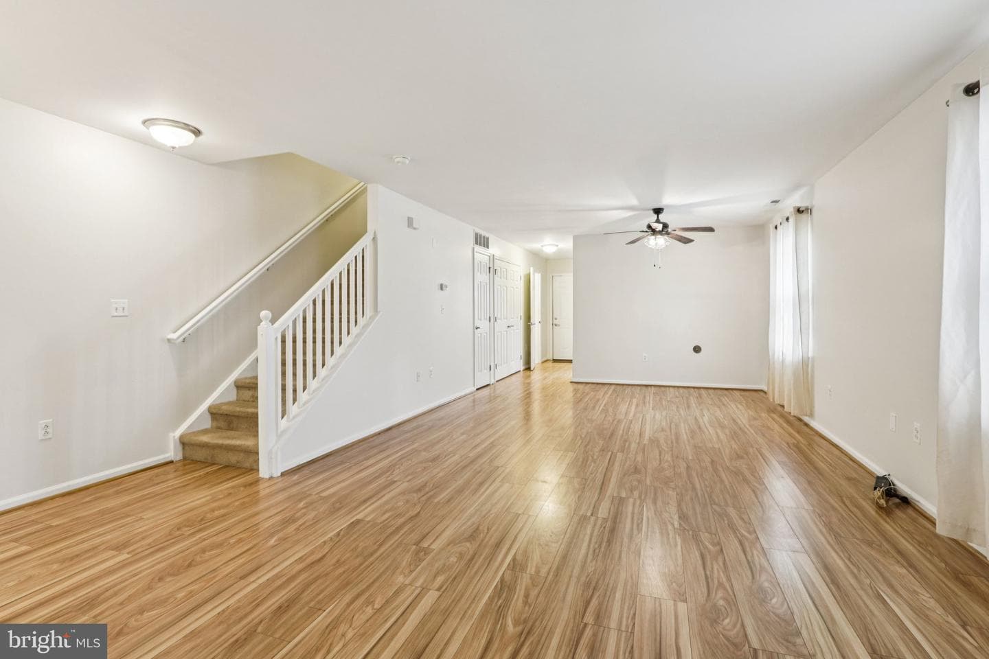 3716 Merrick Road photo 5