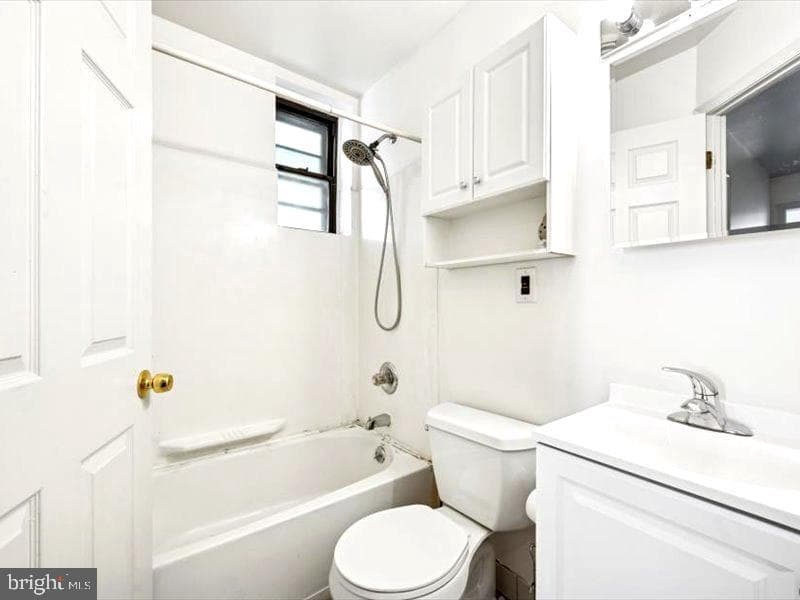 1710 Edgley Street photo 10
