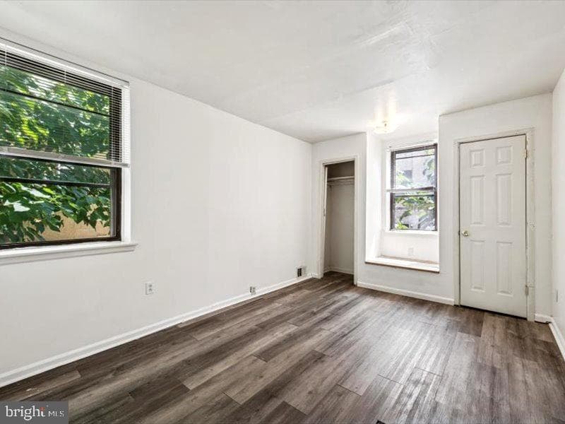 1710 Edgley Street photo 12