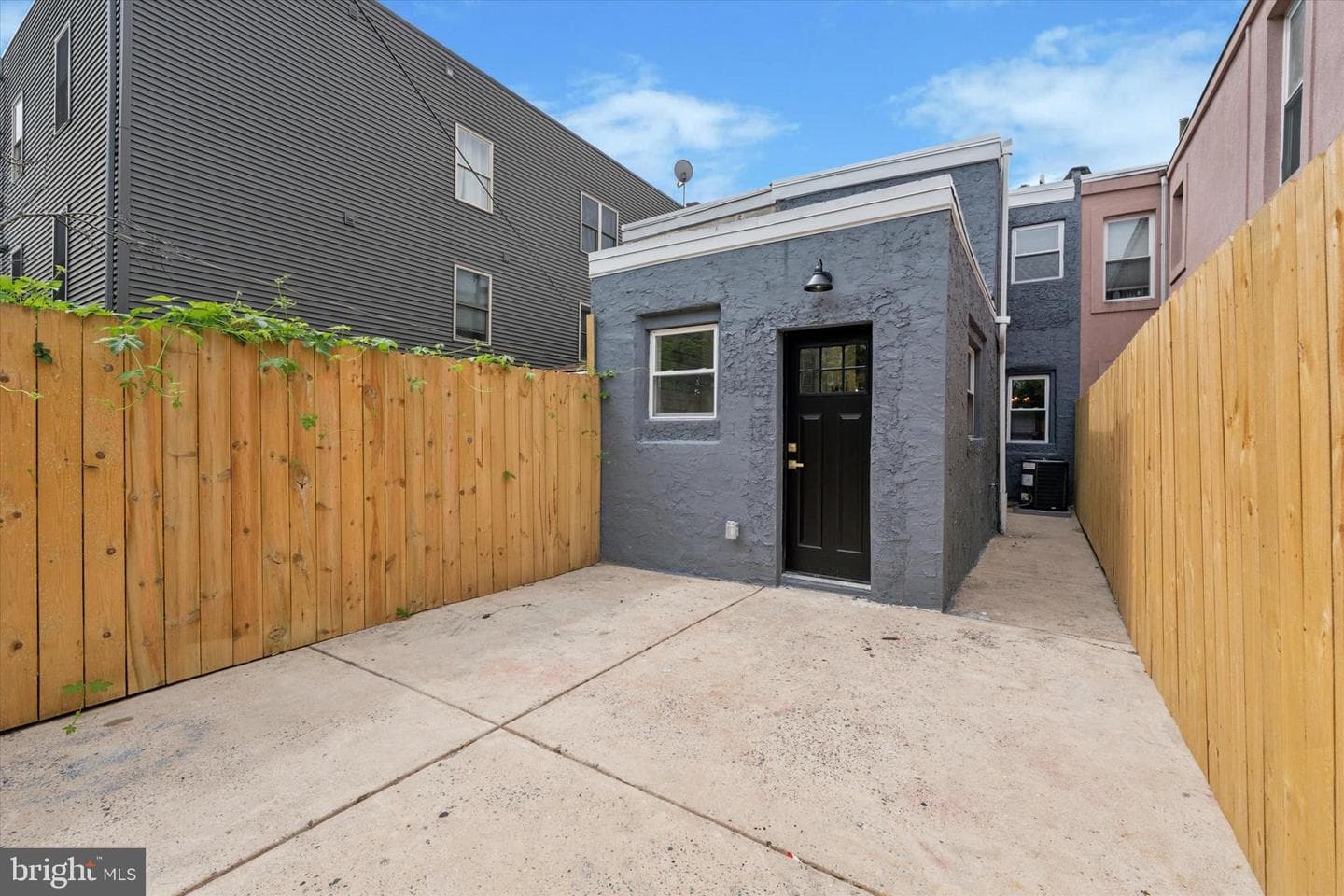 1913 E Letterly Street photo 15