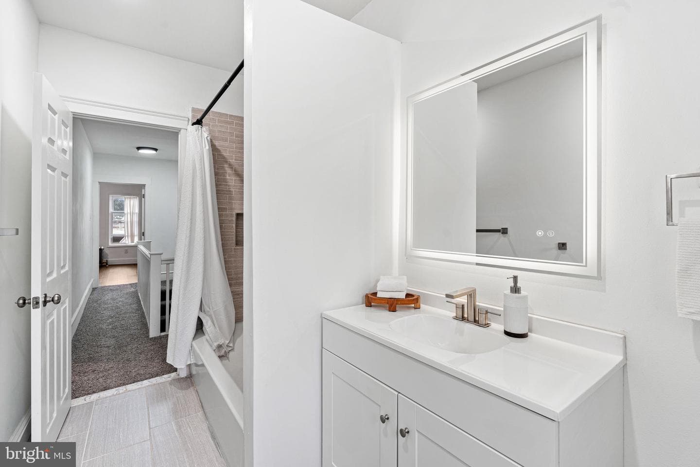 4323 Disston Street photo 9