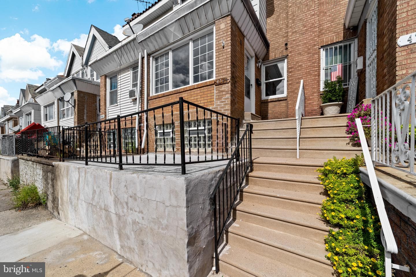 4745 Loring Street photo 1