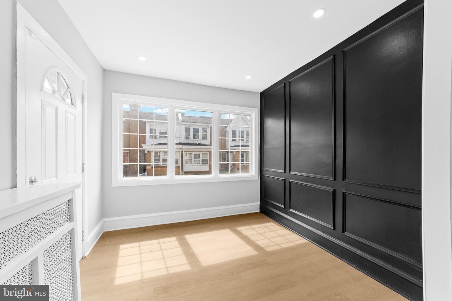 4745 Loring Street photo 4