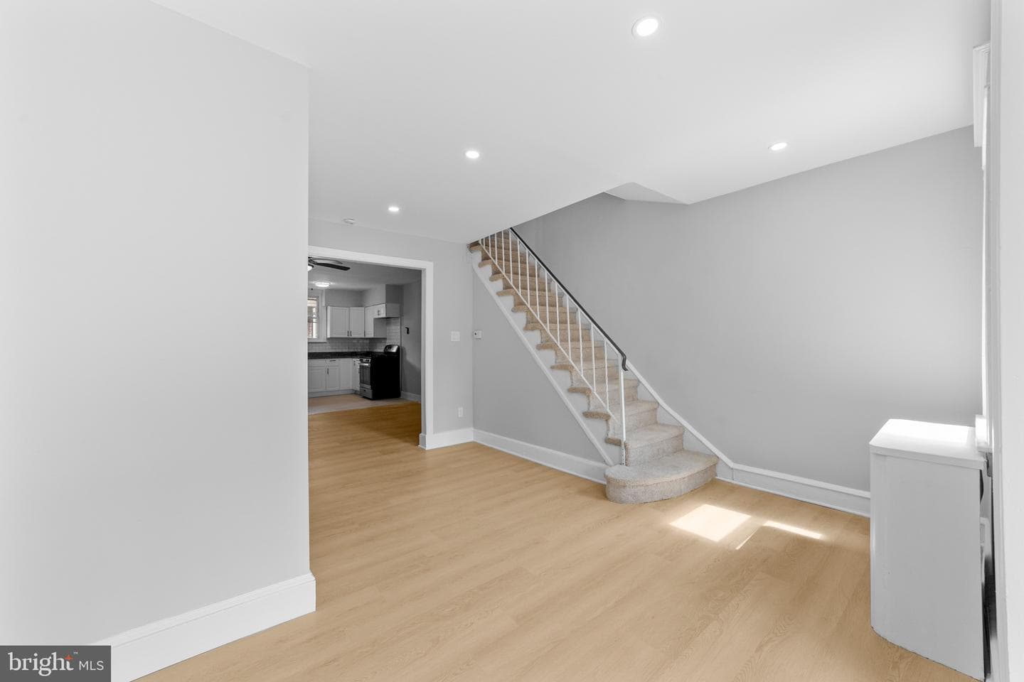 4745 Loring Street photo 8