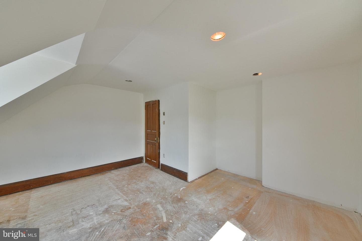 7332 Tabor Avenue photo 38
