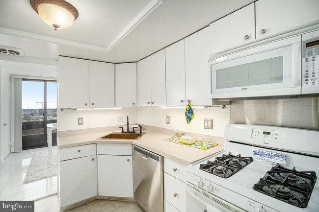 1326 Spruce Street #1908 photo 12