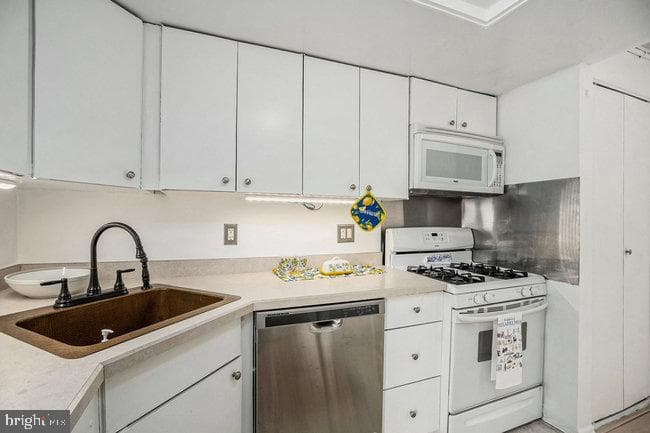 1326 Spruce Street #1908 photo 13