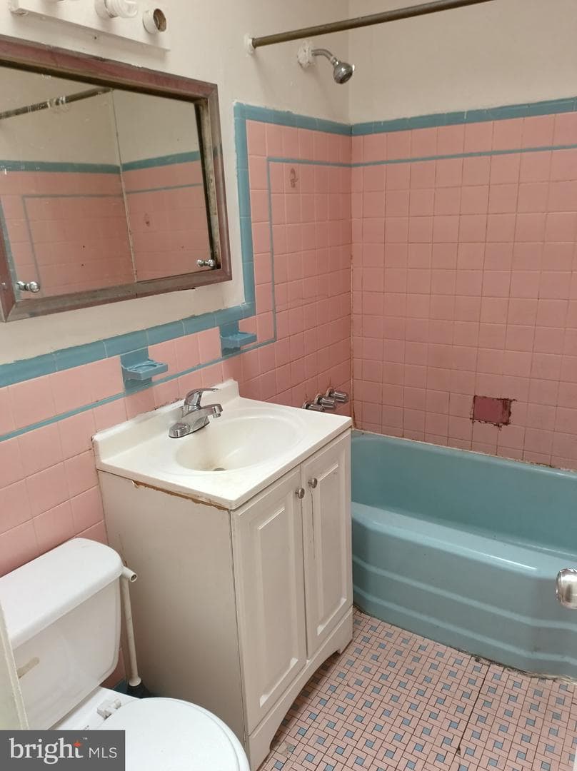 6323 Langdon Street photo 11