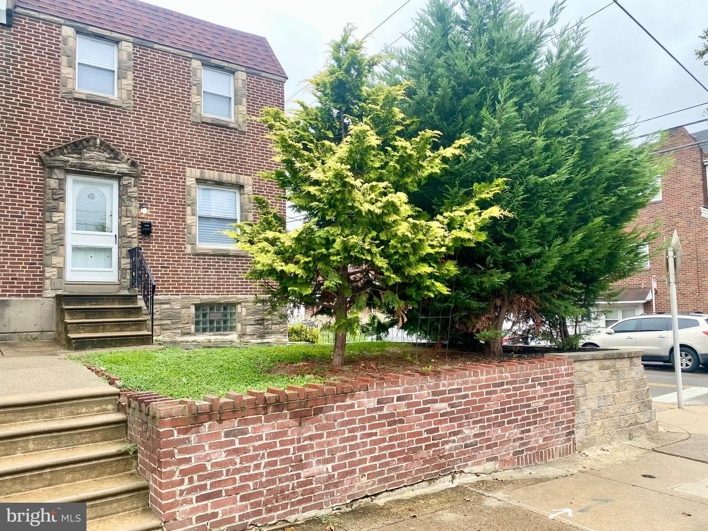 4019 Hellerman Street photo 1